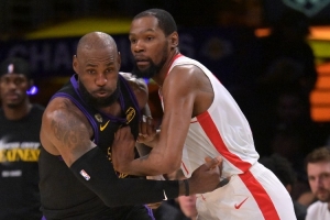 詹姆斯：球迷见证了我和KD的生涯高光和低谷 与他交手是我的荣幸