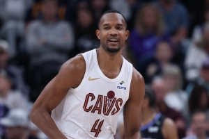 骑士名宿：莫布里不需每晚拿30分 他做三当家没什么压力