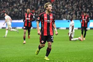 图片报：日本国脚堂安律考虑今夏离开法鹰，他感到缺乏应有尊重