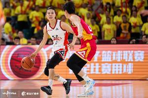 记者：山西女篮兵行险招 系列赛的主动权已经不在四川女篮手中