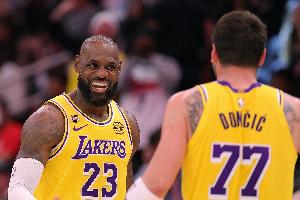 老马丁：东契奇不退防传染全队 他伤退后詹姆斯重塑了湖人的气质