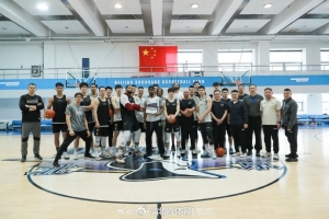 许利民：贝利的职业素养&精神都很不错 祝愿他日后越来越好