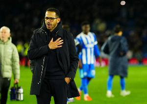 内维尔谈罗塞尼尔下课：背锅的总是教练，切尔西这套策略我看不懂