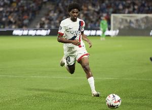 队报：姆巴耶面临职业生涯抉择十字路口，近期出场时间大幅减少