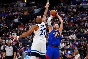 请尊重我！四届DPOY戈贝尔将约基奇防出最低命中率 揽10分12板3帽