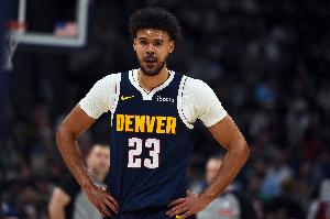 卡约布劳恩共10中2！阿德尔曼：想让两人找回节奏要把掩护做扎实