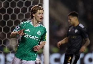 记者：拜仁无意支付7500万镑，计划先和戈登达成协议再向纽卡压价