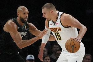 戈贝尔：约基奇是我整个职业生涯中对位过的最强进攻球员