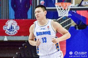 翟晓川祝福朱彦西：祝西哥退役快乐 北京双子星会继续闪耀着