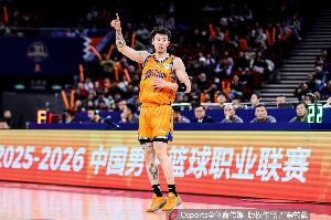 打满42场！古德温和张镇麟先发出战 上海队内唯二常规赛全勤球员