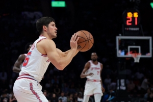 KG：谢泼德本来打控卫却想当射手 没控卫火箭赢不了湖人