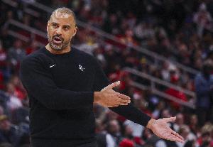 狼记：我每次看火箭的比赛 得出的结论都是他们的球商是NBA最低的