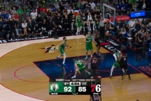 装神弄鬼！德拉蒙德两罚不中&底角三分球缩小分差