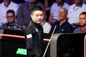 丁俊晖：克鲁斯堡魔咒对赵心童没用，我认为他会卫冕，他比谁都强