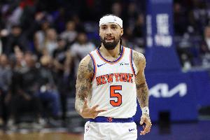 传统手艺！阿尔瓦拉多背后偷鸡麦科勒姆 阿努诺比随后空切上篮