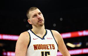 媒体人：约基奇要是有信心翻盘 估计也不会这么和麦克丹冲突