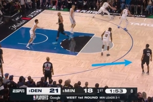 也是没招了！森林狼换上老将康利 后者上场就出现失误