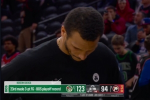 第23个！小罗恩·哈珀三分命中 绿军破队史季后赛单场三分纪录