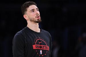 申京：我们不想再用“年轻”这个词 因为在这里已经待得够久了