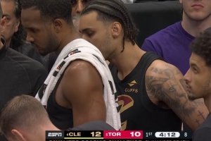 白忙活！泰森投篮不中给猛龙球 骑士挑战成功补犯规但泰森2罚不中