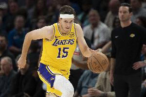 雷迪克谈里夫斯：昨天和他进行了长时间交流 要综合考虑所有因素