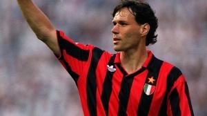 搭档过的最强球员？科斯塔库塔：我会选择三座金球奖得主范巴斯滕