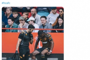 倒霉！BBC：赫尔城球员因十字韧带受伤刚复出，登场10分钟又伤了