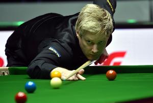 尼尔·罗伯逊：下午我在公寓开电视同时看两场比赛，我热爱斯诺克