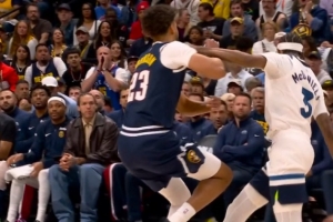 情况不妙！开场仅2分钟麦克丹尼尔斯连续被吹犯规 森林狼挑战失败