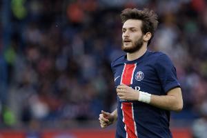 罗马诺：克瓦拉茨赫利亚今夏100%不会离队，巴黎也无意将其出售