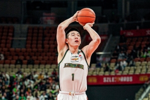 打得真好！付豪半场8中5拿下两队最高12分外加4板1助