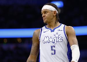 手感太差！班凯罗首节5中1&三分3中0仅拿6分2板1助