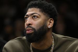 浓眉谈目标：想打20个赛季 想拿MVP和DPOY 以及再赢得一个总冠军