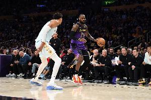 詹姆斯：文班绝对是MVP候选人 “他的时代会到来”这种话太老套