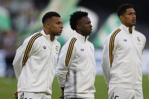 记者：皇马欧冠出局后更衣室气氛沉闷，球员训练强度不同发生摩擦