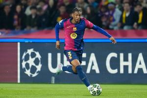 记者：巴萨可能在今夏出售巴尔德、卡萨多、阿劳霍