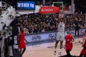 又自信又有能力！哈珀直线加速过掉卡马拉 送双手滑翔扣篮！