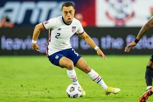 德斯特：一些巴萨队友不解为何把我卖掉，我认为自己适合这支巴萨