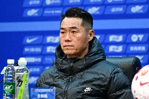 宿茂臻：王大雷和克雷桑最近都跟队合练 韩鹏单独找了瓦科交谈