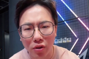 解说：骑士靠着自己的防守拿到了比赛胜利 猛龙也还有机会