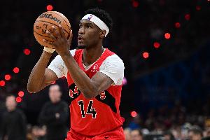 手感回来！猛龙G4全场三分球30中4 今天首节已经9中5了