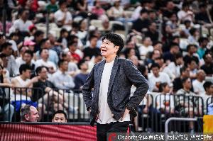 邱彪：感谢兄弟们拼下宝贵客场胜利 G3定会全力以赴拼到底 ​​​