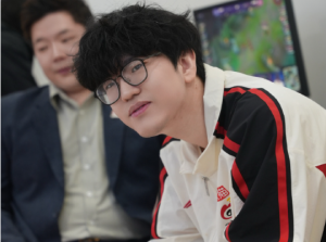 WBG回应线下辱骂Jiejie 曾有WBG粉丝对其喊话：7号不赢就把你杀了！