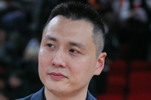 卢伟：十多天没打正规比赛了 球队的状态还在慢慢调