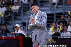 杜锋：张皓嘉投进绝杀三分很不容易 每个球员都很好 这就是凝聚力